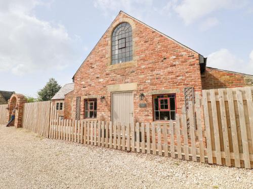 Milford Casa | Hunters Lodge at Wildersley Farm