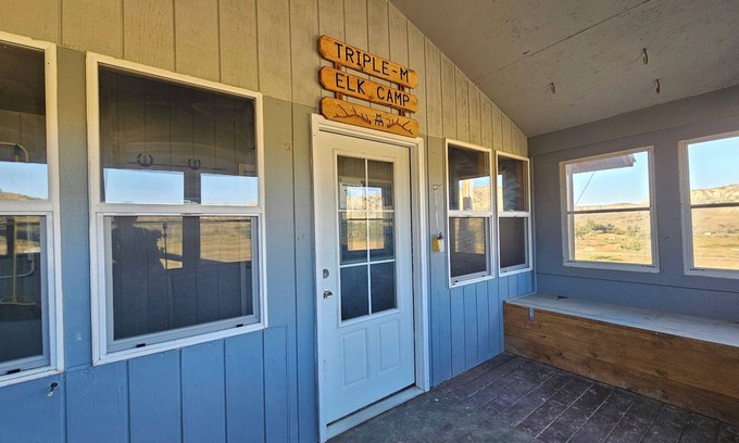 Mosby Cabina | Hunting Cabin-Triple M Elk Camp