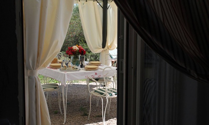 Montalto di Castro Apartamento | Villa en Maremma, Capalbio, con gran piscina y parque botánico