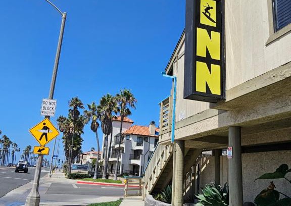 Huntington Beach Hotel | Huntington Surf Inn