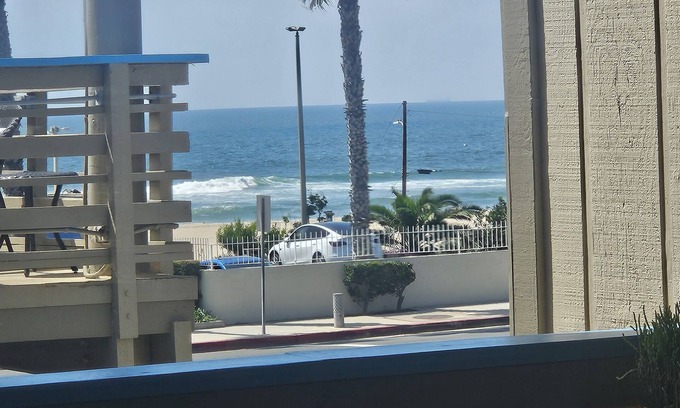 Huntington Beach Hotel | Huntington Surf Inn