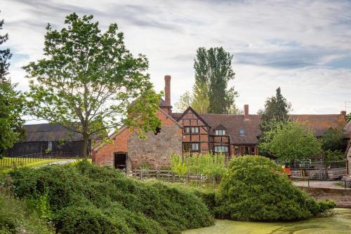Broadwas Casa | Huntlands Farm Bed & Breakfast