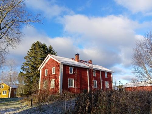 Oulainen Casa | Huoneita Pyrrön pirtissä