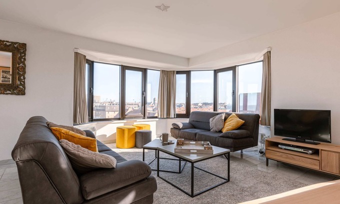 Mariakerke Apartamento | Huswell - Spacious & modern sea view apartment with garage