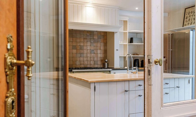 Kunstenkwartier Casa | Huswell - Stay at Cape Montigny in Ghent