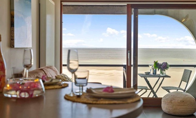 Heist Apartamento | Huswell - Studio with great sea view on terrace