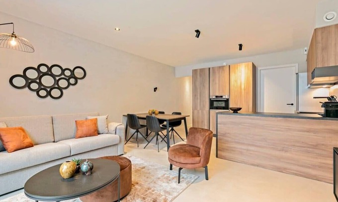 Knokke-Heist Apartamento | Huswell - Unique apartment in the center of Knokke