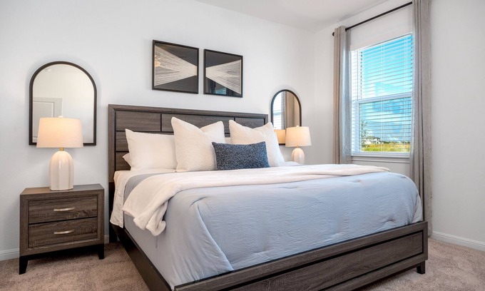 Hutto Casa | Hutto Executive Suite
