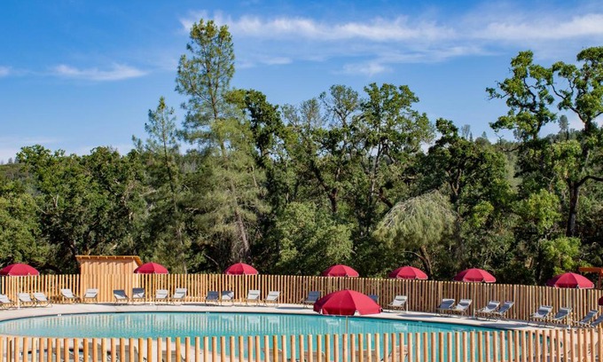Lower Lake Otro | Huttopia Wine Country