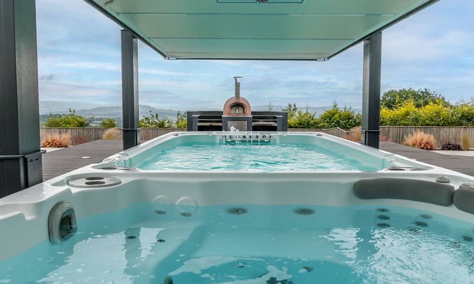 Clyst St Mary Casa | Huxham View - Family luxury, swim-spa, gym, cinema