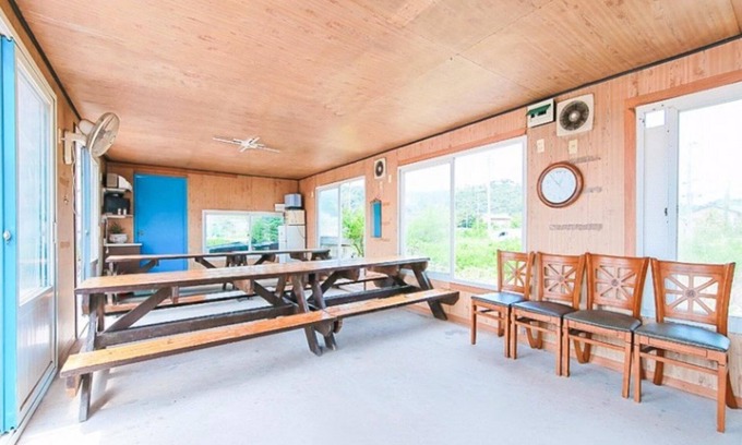 Hwaseong Casa | Hwaseong Badateuriyagi Pension