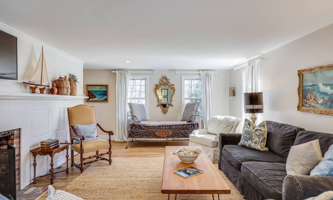 Hyannis Port Casa | Hyannisport with Huge Lot