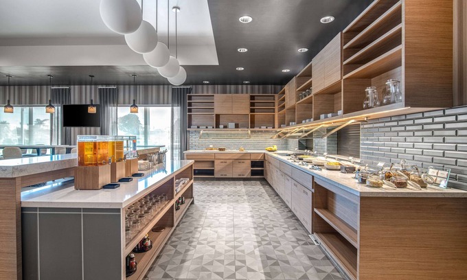Newark Hotel | Hyatt Place Newark/Silicon Valley