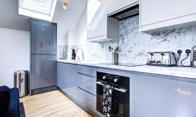 Coombe Vale Apartamento | Hybrid Resi - New Malden |1 Bed Apartment