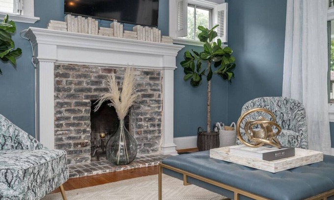 Hyde Park Casa | Hyde Park Hideaway! 4BED + Walkabout to HP Square!