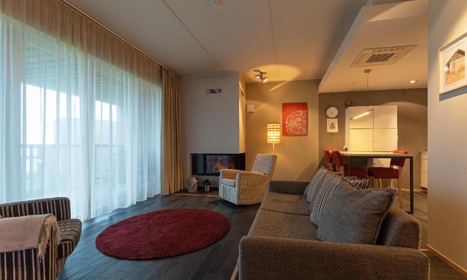 Kuressaare Apartamento | HYGGE APART with fireplace at the seaside