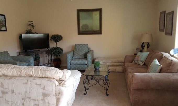 Mesquite Condominio | Hynes Hollow by Mesquite Vacation Rentals: Pet Friendly with $510 in free daily activities