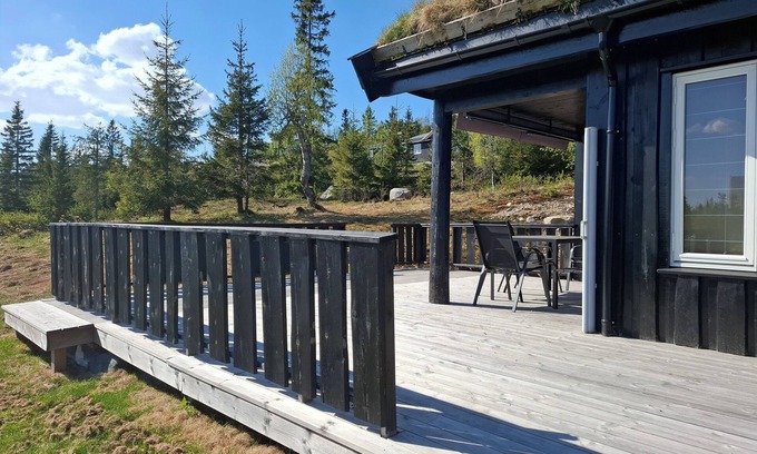 B Cabina | Hytte Midt i Smørøyet på Lifjell med Sauna og 4 Soverom