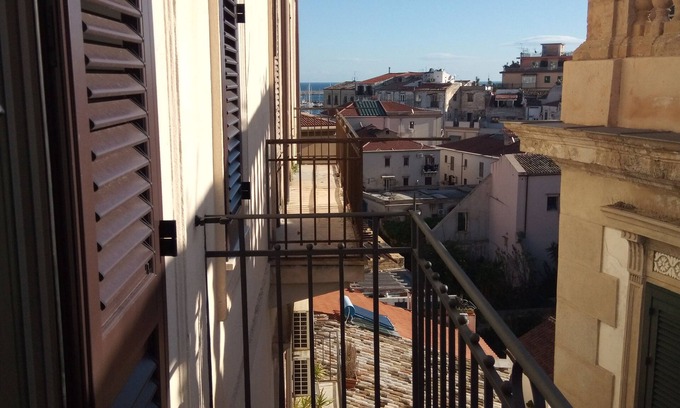 Castellammare Vucciria Cama Y Desayuno | I Cavalieri di Malta