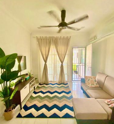 Batu Arang Apartamento | i-Idaman Kota Puteri Homestay