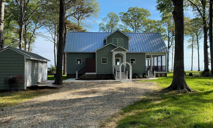 Edwardsville Cabaña | I Love to Fish on Chesapeake Bay - New House