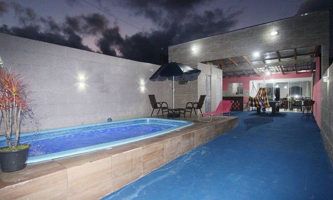 Matinhos Casa | I rent a beach house with a swimming pool, air conditioning, pool table and sauna.