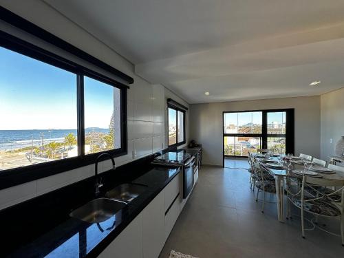 Itapoa Apartamento | IA01- 3 Quartos| 3 Banheiros| Vista Mar| Churrasq.