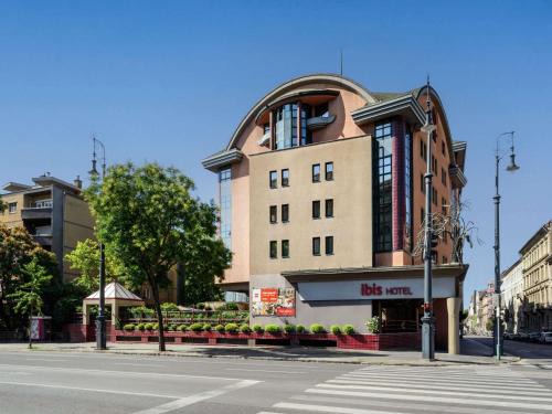 Terezvaros Hotel | Ibis Budapest Heroes Square