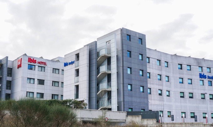 Fontajau Casa | ibis budget Girona Costa Brava