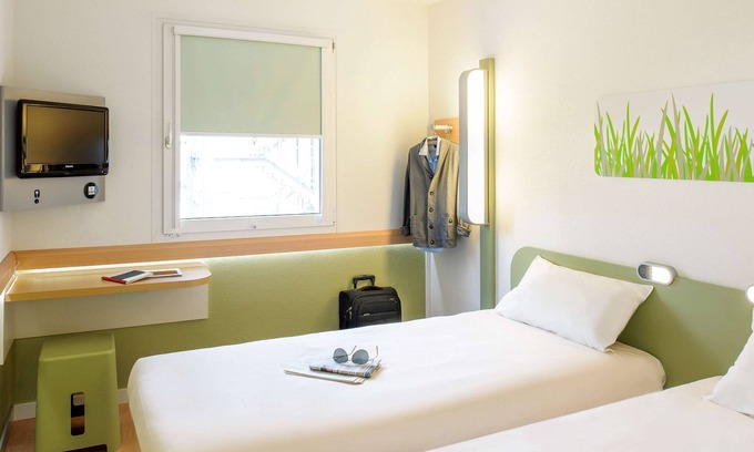 Honfleur Hotel | ibis budget Honfleur Centre Ville