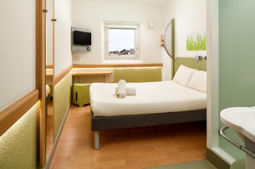 London Borough of Hounslow Hotel | ibis budget London Hounslow