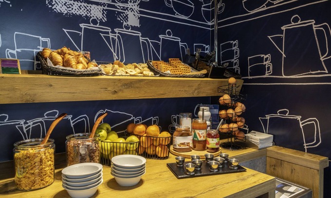 Pantin Hotel | ibis budget Paris Porte de Pantin
