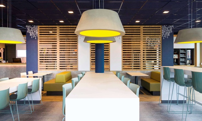 Zestienhoven Hotel | ibis budget Rotterdam The Hague Airport