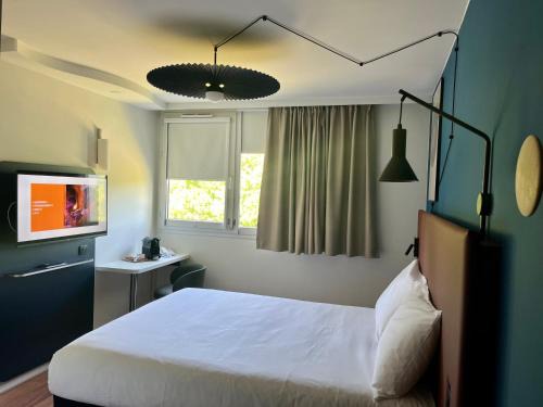 Fontaine-Notre-Dame Hotel | ibis Cambrai