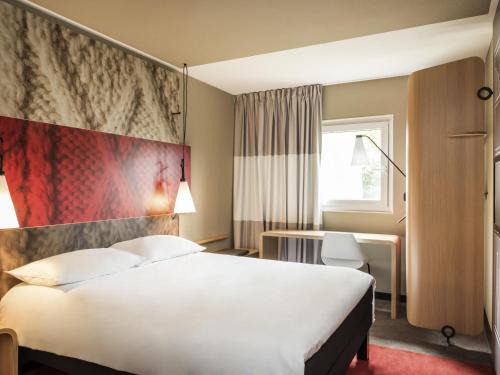 Issy-les-Moulineaux Hotel | ibis Issy les Moulineaux "Val de Seine"