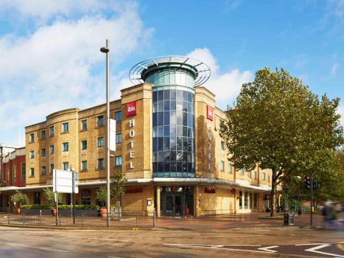 Stratford and New Town Hotel | ibis London Stratford
