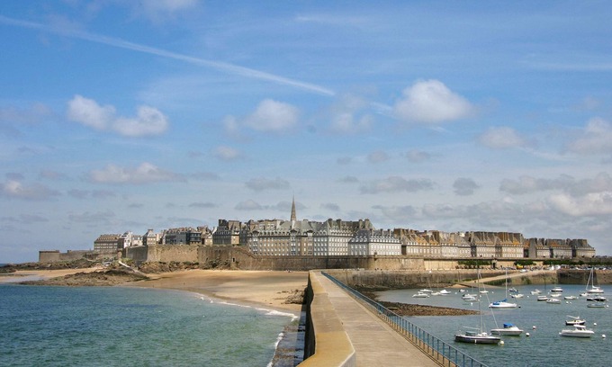 La Madeleine-Bellevue Hotel | ibis Saint Malo La Madeleine