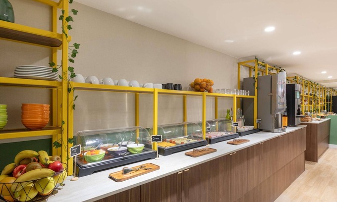 Flandres Hotel | ibis Styles Paris Jardin de la Villette