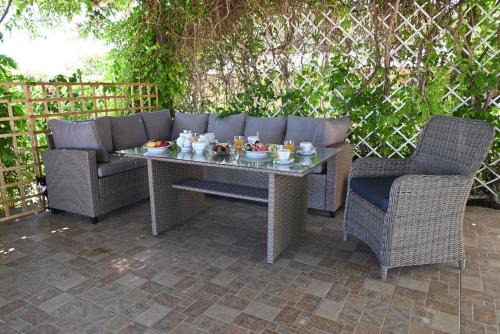 Kremasti Casa | Ibiscus Cottage in Paradisi near the Beach