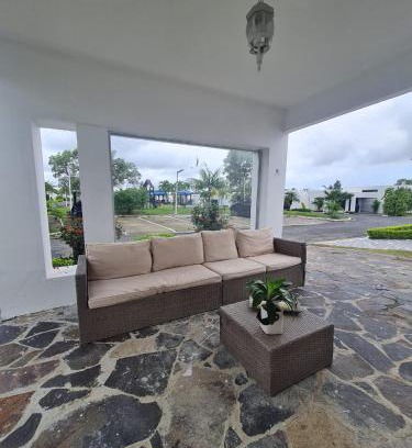Rio Hato Complejo | Ibiza beach Residences casa frente a piscina