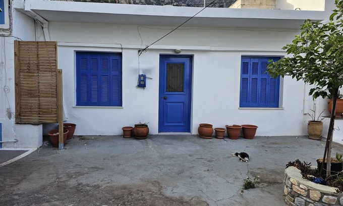 Armenistis Cabaña | Icarus Blue Cottage Escape. The Greek island of Ikaria is a Blue Zone Island