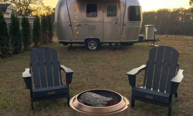 Belton Casa | Iconic Airstream River Glamping