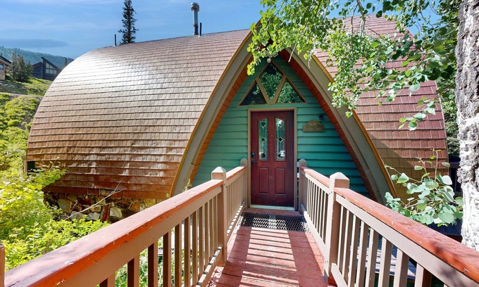Salt Lake Mountain Resorts Cabina | Casa de Montaña Ic��nica Junto al río con Jacuzzi Privado y Vistas Increíbles