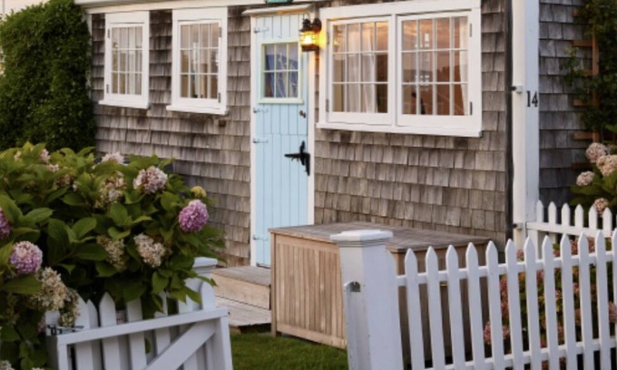 Nantucket Cabaña | Iconic Waterfront Cottage in the Heart of Nantucket