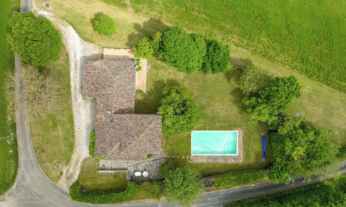 Saux Apartamento | Idéal Pour Séjour Tranquille à 2 ou 3 Avec Piscine