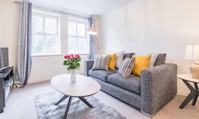 Langley Marish Apartamento | 1 Bedroom, Pinewood/Heathrow, Free Parking