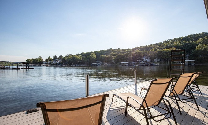 Sunrise Beach Casa | Ideal Cove with Amazing Dock, Kayaks & Fire Pit