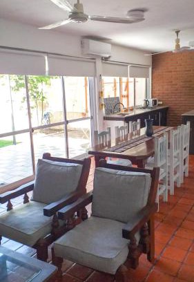 La Rioja Apartamento | Ideal familias, Cómodo, amplio, patio y parrilla! 2 dormitorios