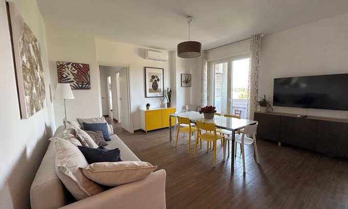 Zona LVII Labaro Apartamento | Ideal family apartment in north Rome area with parking space and balcony