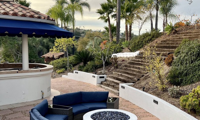 Fallbrook Casa | Ideal for family stay's and convience to North County San Diego.